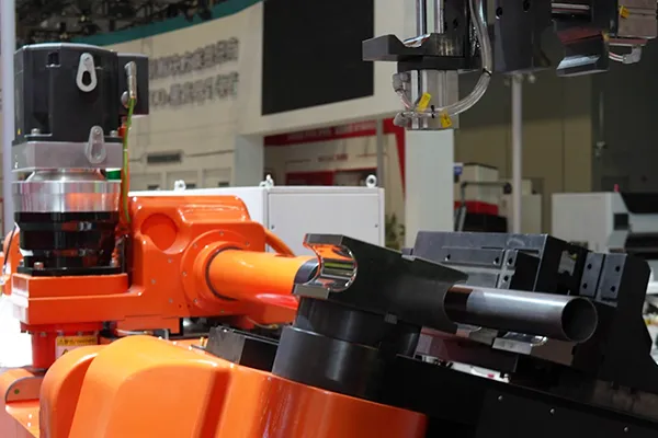 CNC Boru Bükme Makinası